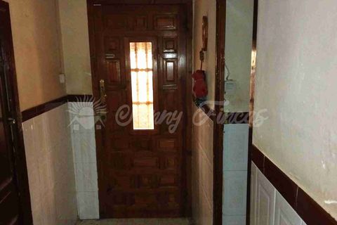 Landsbyhus i Pinoso, Alicante, Pinoso - € 80.000 | Ref: SF0562 - foto 2